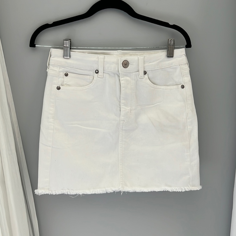 American eagle white denim skirt